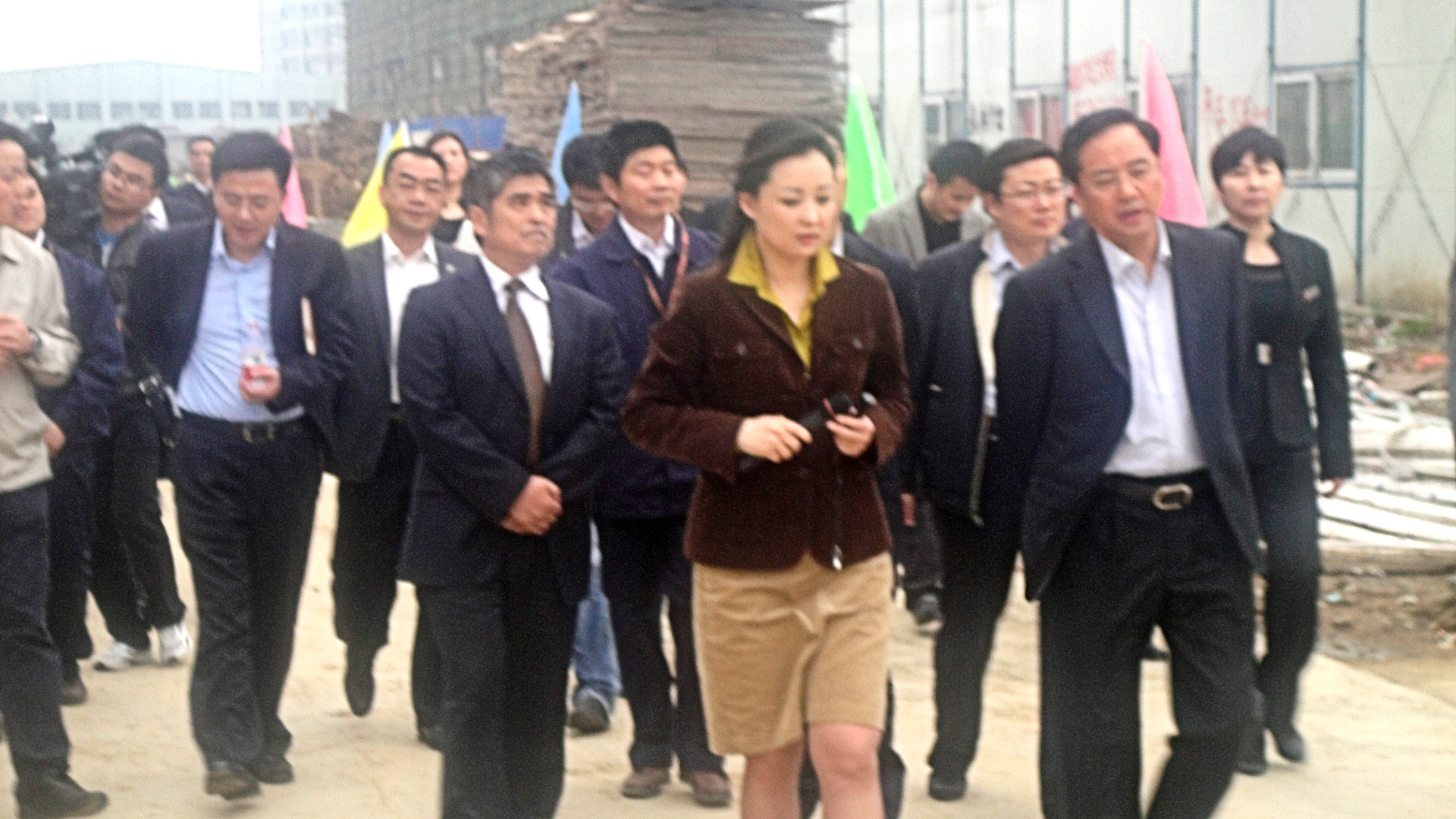 市委副书记熊建辉莅临燕庄西区建设工地